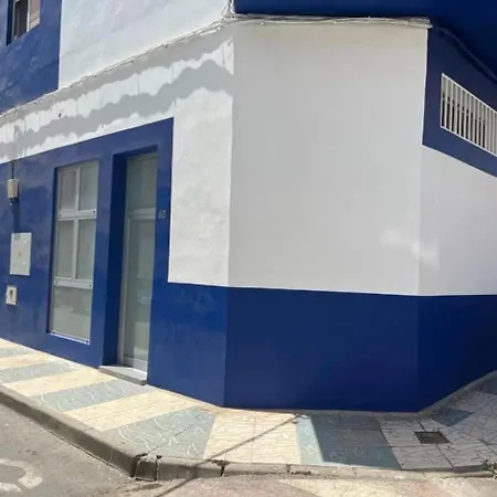 Blaue Haus Apartman Castillo del Romeral